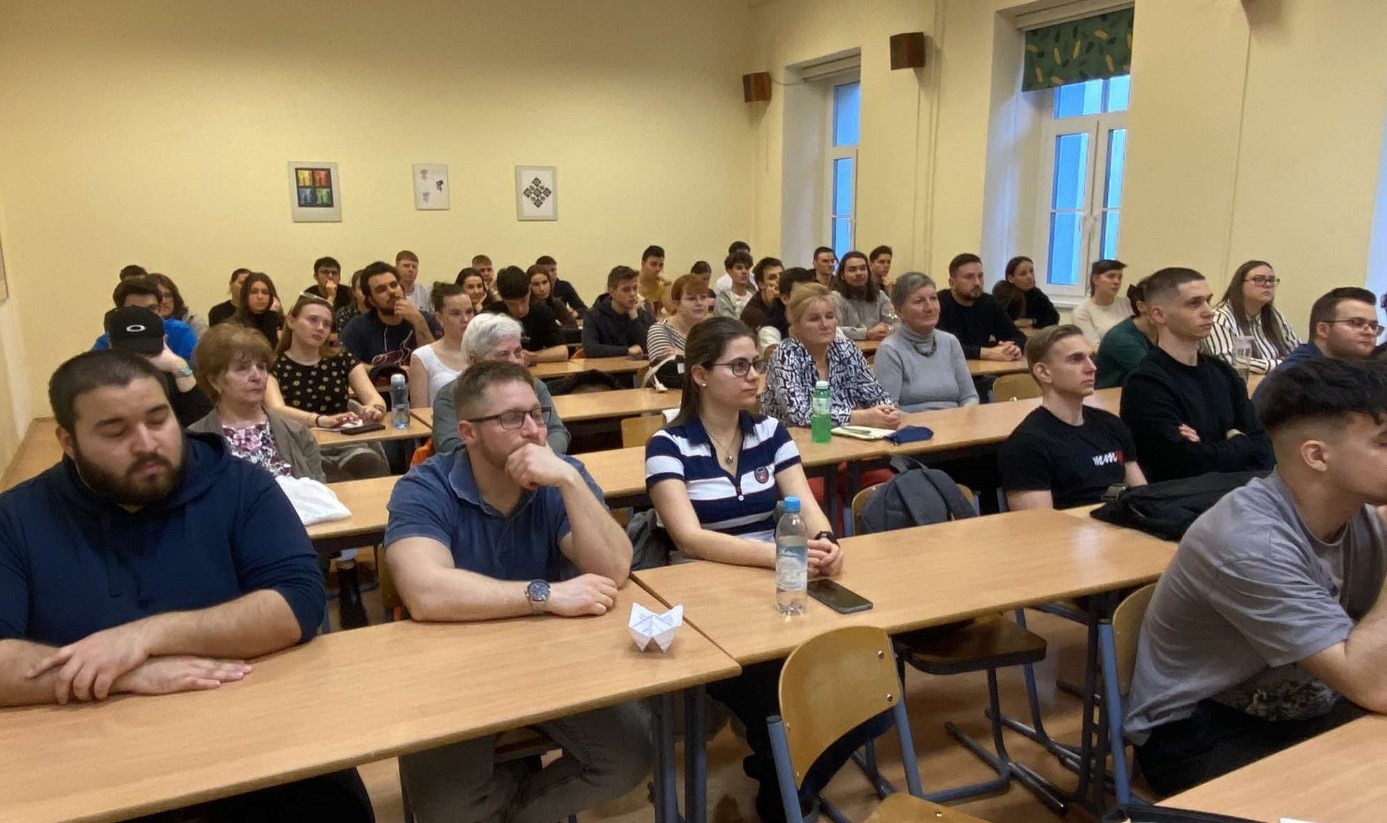 Simon Dávid egyetemi lelkész előadás 2025.jpg